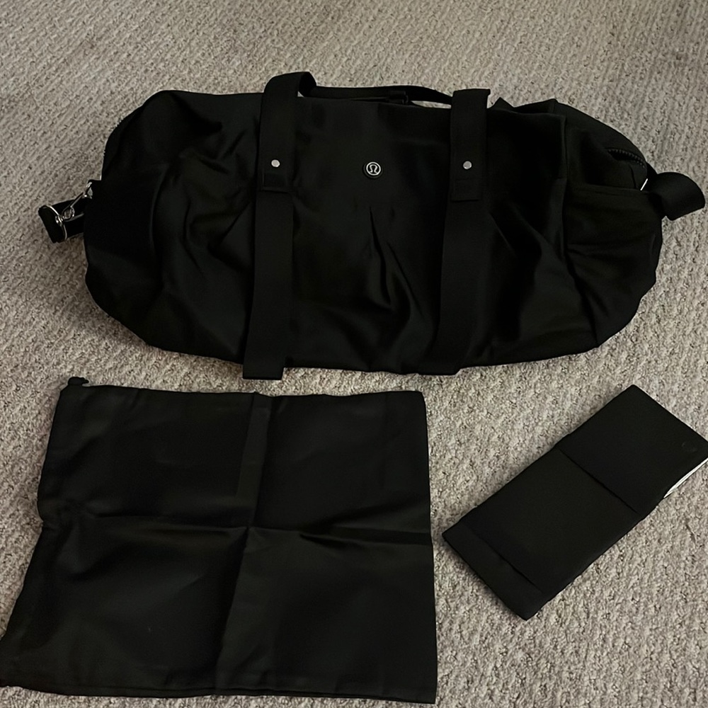 Lululemon Large Travel/Gym Bag Black